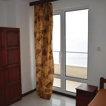 Ваканционна къща Two-bedroom Holiday In Равда